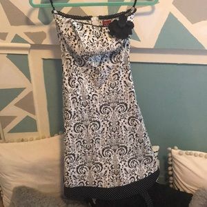 Strapless light black and white dress